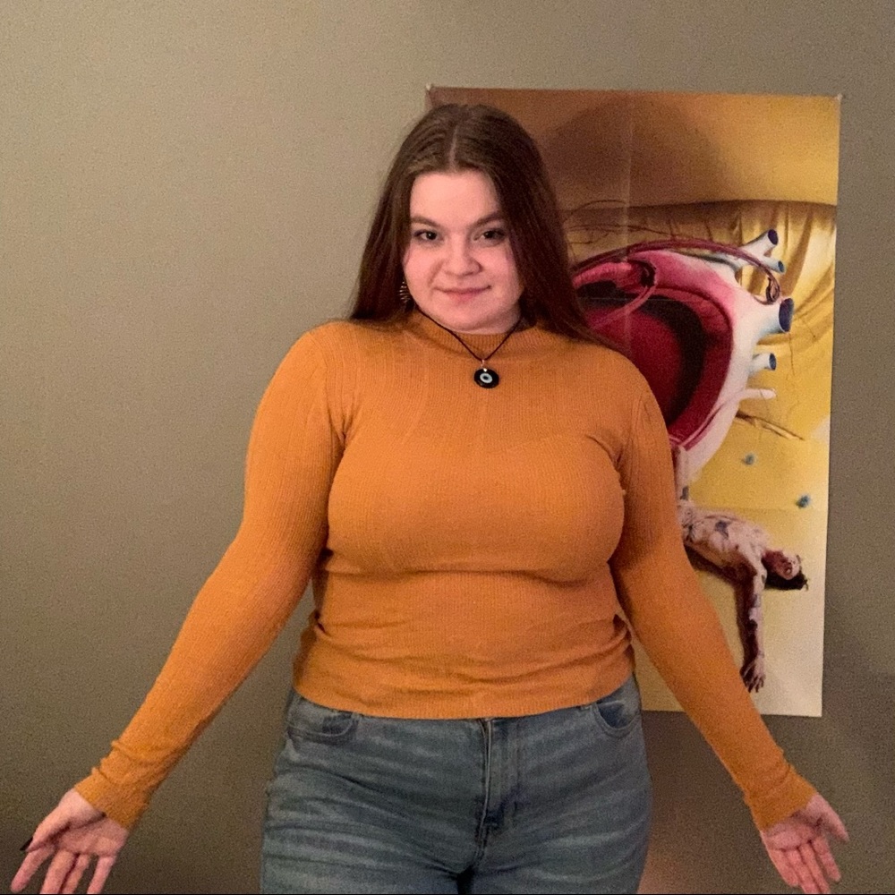 Meet your Posher, Emily